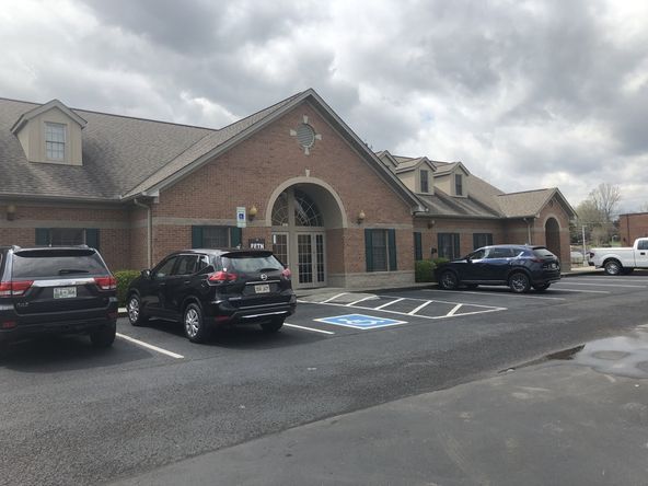 Powell - Like New Professional Office: 7317 Clinton Hwy, Powell, TN 37849